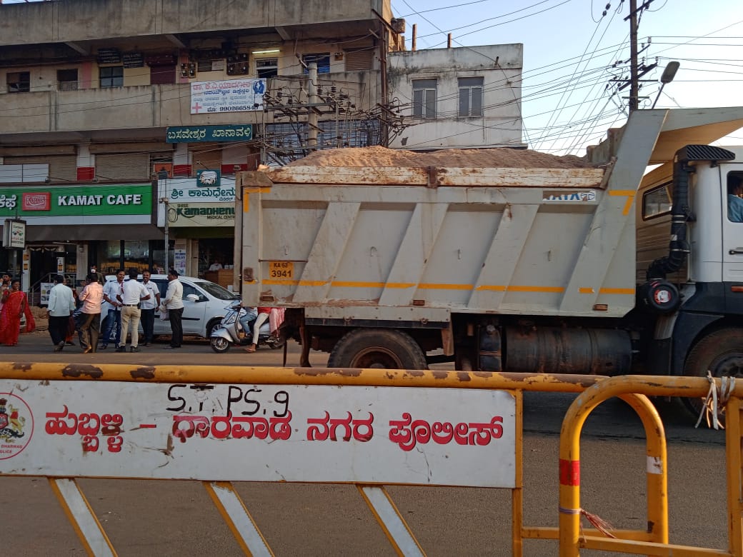 ಅವಳಿನಗರದಲ್ಲಿ ಅಕ್ರಮ ಮರಳು ಸಾಗಾಟ: ಕಮೀಷನರ್ ಲಾಬುರಾಮ್ ಖಡಕ್ ಎಚ್ಚರಿಕೆ