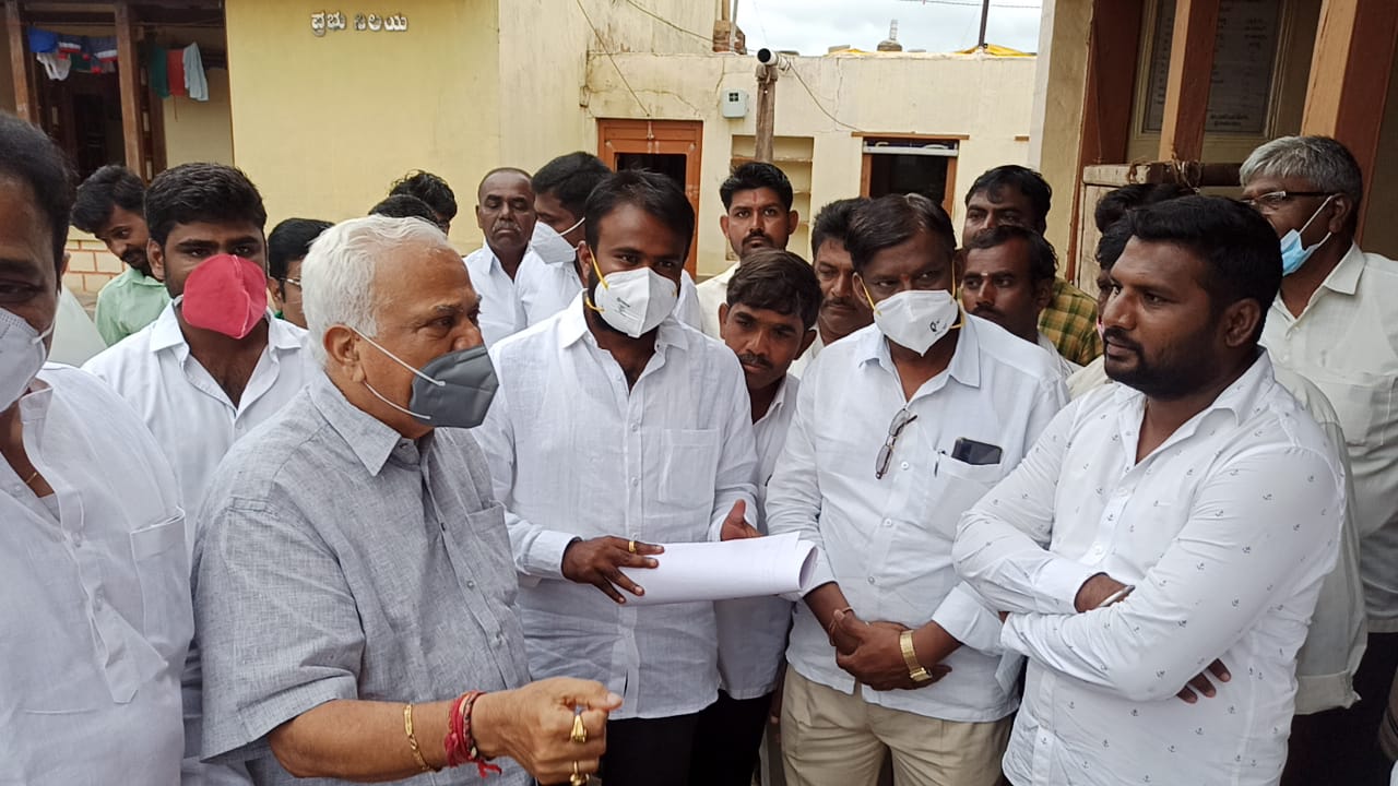 ಕಿರೇಸೂರಲ್ಲಿ ಕಾಂಗ್ರೆಸ್ ನ ಸಹಾಯ ಹಸ್ತ..!
